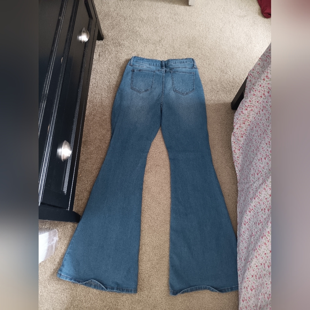 Stretchy Bell bottom Jeans